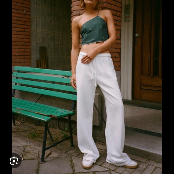 NEW Zara White Pants -Size Small- tags attached - Picture 2 of 2